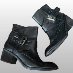 Donald Pliner Womens Black Leather Booties Ankle Silver Buckle Size 9 1/2M